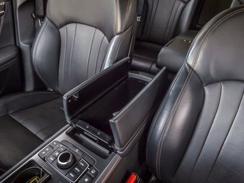 Used 2018 Genesis G80 3.3T Sport image 32