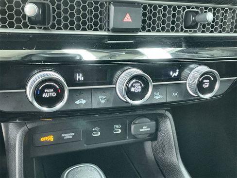 Certified 2025 Honda Civic Sport image 26