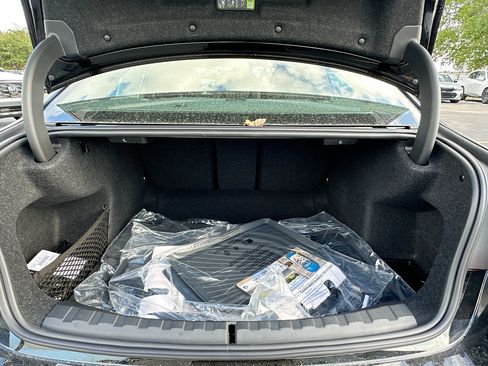 New 2026 BMW 330i Sedan w/ Convenience Package RWD image 21