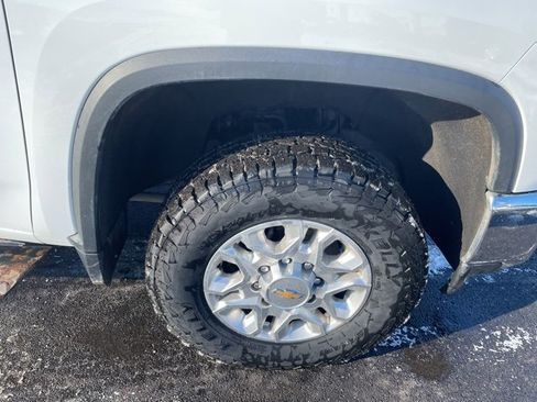 Used 2020 Chevrolet Silverado 2500 LT w/ All Star Edition image 28