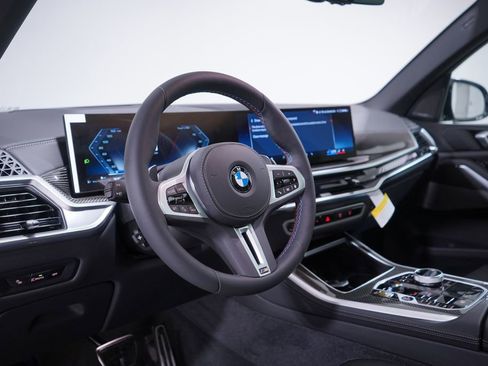 New 2026 BMW X5 M60i image 6
