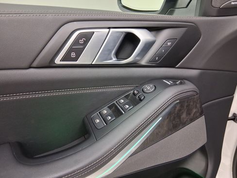 Certified 2024 BMW X5 xDrive40i w/ Premium Package AWD/4WD image 12
