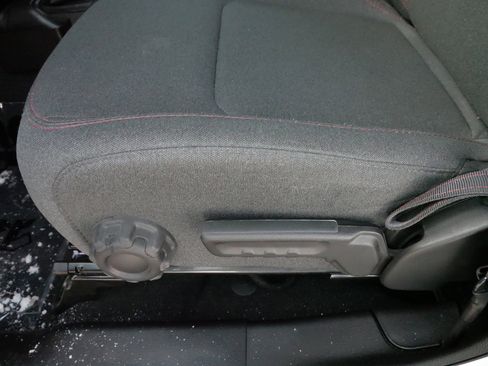 Used 2024 Jeep Wrangler Unlimited Rubicon image 20