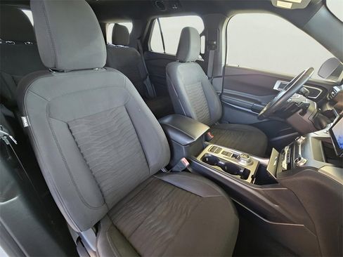 Used 2020 Ford Explorer XLT image 64