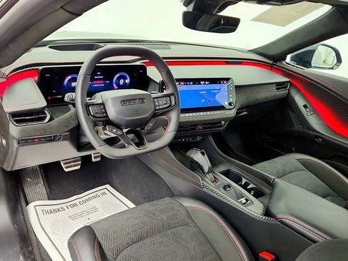 Used 2024 Dodge Charger Daytona Scat Pack w/ Plus Group AWD/4WD image 11