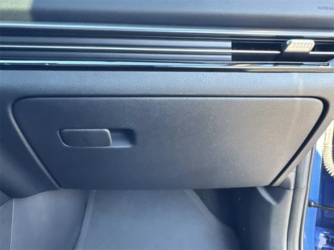 Certified 2026 Kia Sportage EX w/ EX Panorama Roof Package image 29