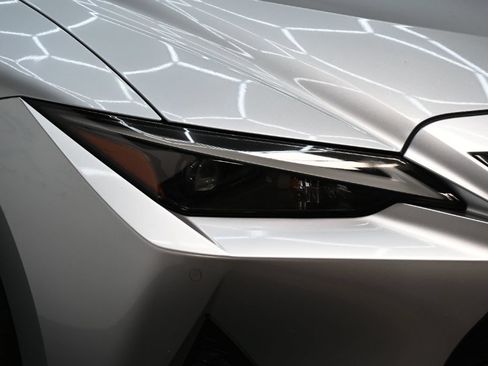 Used 2022 Lexus IS 350 F Sport w/ Navigation Package RWD image 9