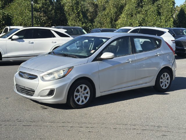 Used 2012 Hyundai Accent GS FWD image 3