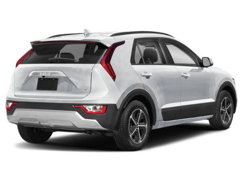 Used 2024 Kia Niro EX FWD image 2