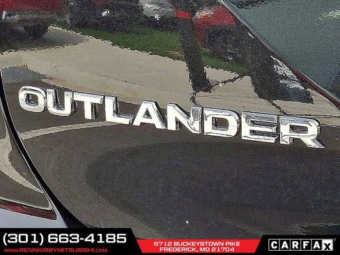 New 2025 Mitsubishi Outlander AWD image 9