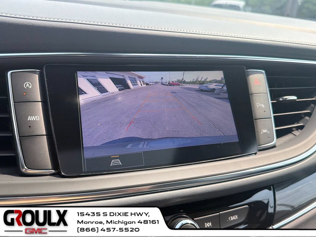 Used 2023 Buick Enclave Essence w/ Sport Touring Edition AWD/4WD image 20