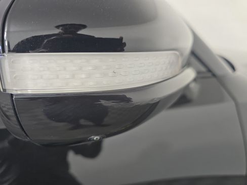 Used 2023 Rivian R1S Adventure AWD/4WD image 34