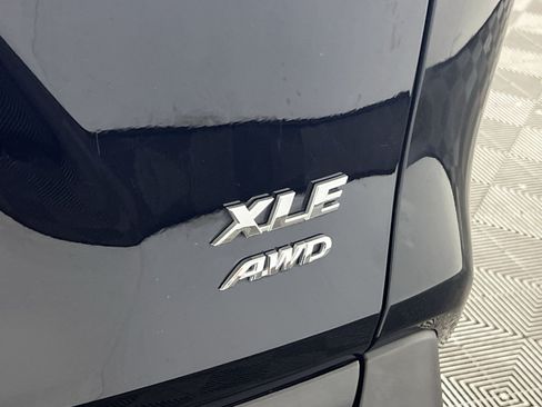 Used 2025 Toyota RAV4 XLE AWD/4WD image 28