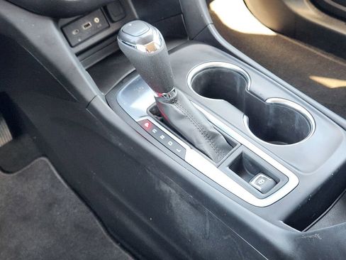 Certified 2019 Chevrolet Equinox LT FWD image 20