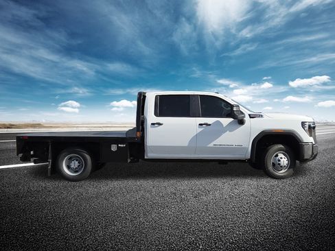 New 2026 GMC Sierra 3500 Pro w/ Convenience Package image 20