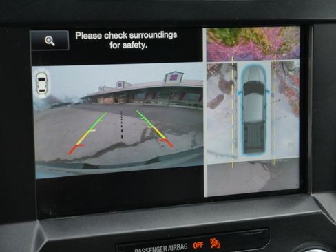 Used 2015 Ford F150 Platinum w/ Equipment Group 701A Luxury image 15