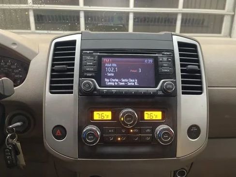 Used 2016 Nissan Frontier SV w/ SV Value Truck Package image 18