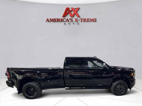 Used 2022 RAM 3500 Limited w/ Night Edition image 11