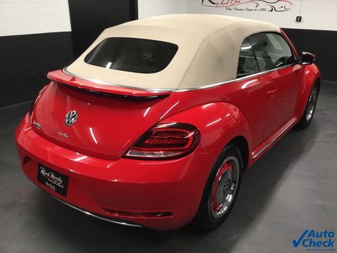 Used 2018 Volkswagen Beetle 2.0T Coast image 22