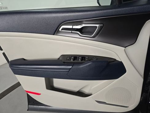 Used 2023 Kia Sportage EX w/ EX Premium Package image 33