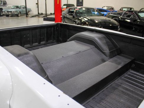 Used 1988 Chevrolet Silverado 3500 2WD Crew Cab image 26