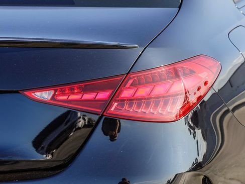 Used 2022 Mercedes-Benz C 300 Sedan image 10