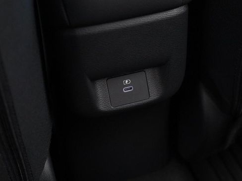 New 2025 Nissan Versa SR w/ Trunk Package image 20