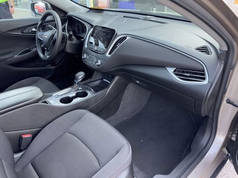 Used 2024 Chevrolet Malibu LT FWD image 36