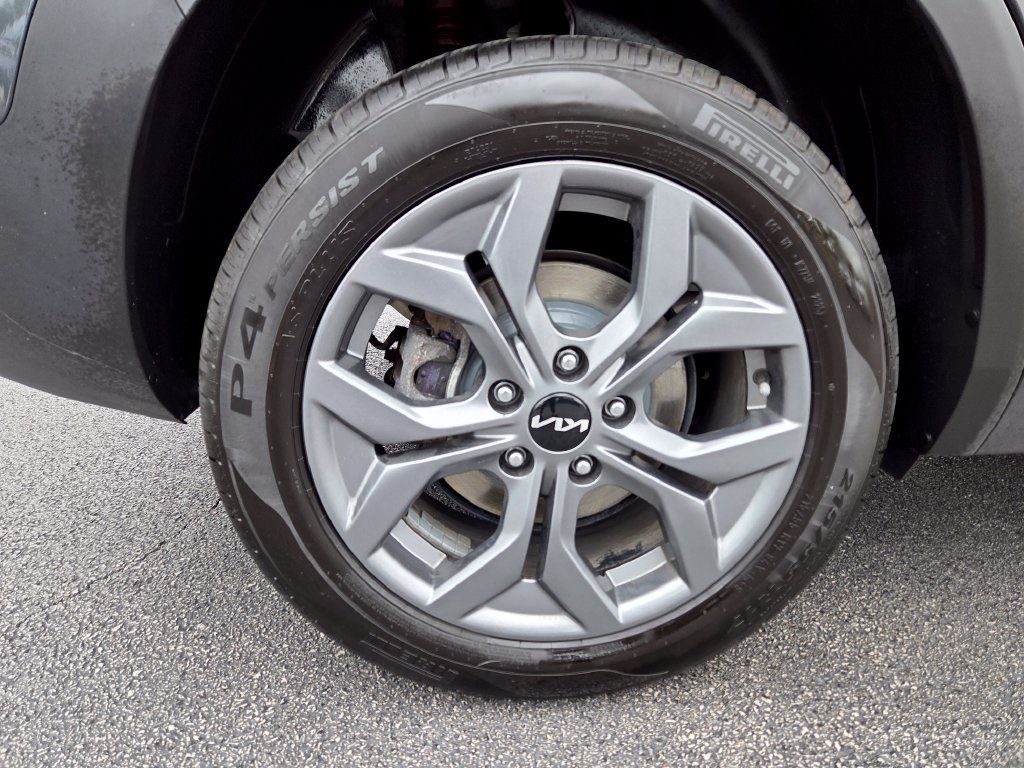 Used 2024 Kia Seltos S AWD/4WD image 48