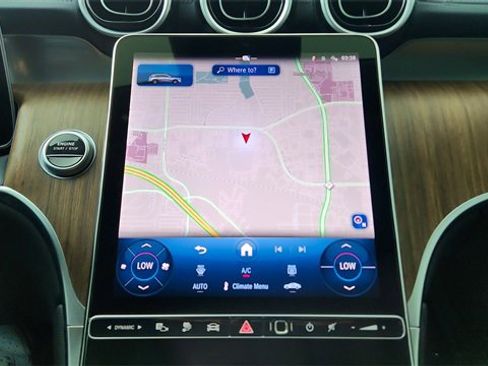 Used 2025 Mercedes-Benz GLC 350e GLC 350e image 46