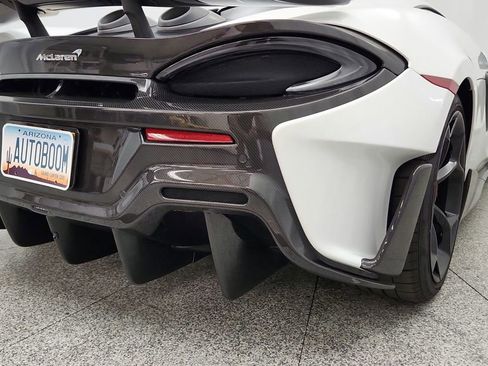 Used 2019 McLaren 600LT RWD image 24