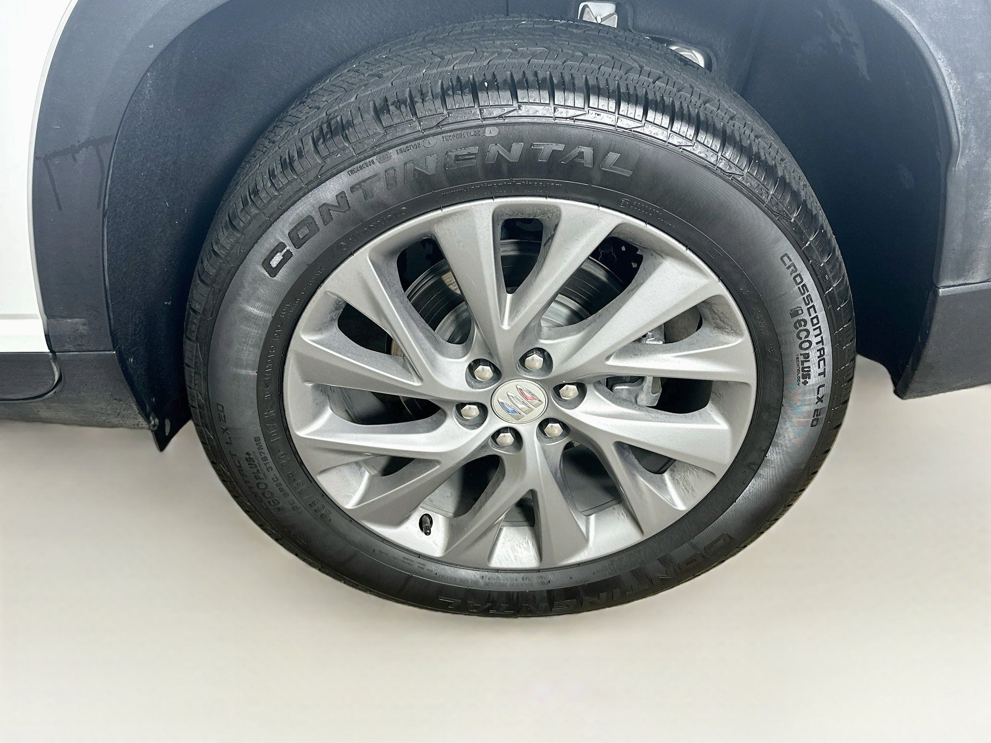 Used 2025 Buick Enclave Preferred FWD image 11