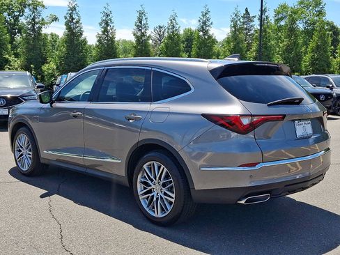 Used 2023 Acura MDX SH-AWD w/ Advance Package image 4