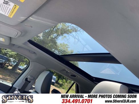 Used 2021 Ford Explorer XLT w/ Equipment Group 202A RWD image 23