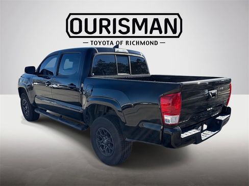 Used 2016 Toyota Tacoma SR image 5