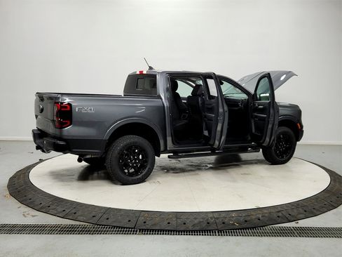 New 2025 Ford Ranger Lariat w/ FX4 Off-Road Package image 15