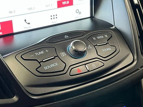 Used 2016 Ford C-MAX Energi SEL image 8