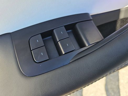 Used 2024 Tesla Model 3 Long Range image 29