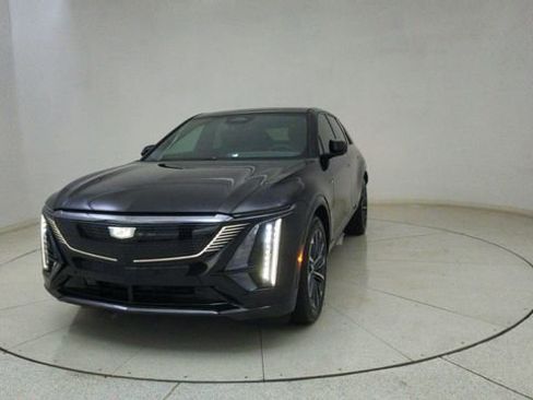 Used 2025 Cadillac Lyriq Sport AWD/4WD image 67