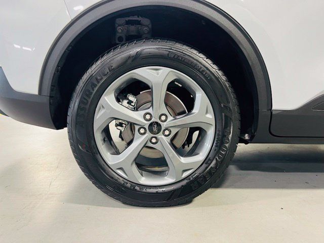 Used 2025 Ford Escape ST-Line Select AWD/4WD image 10