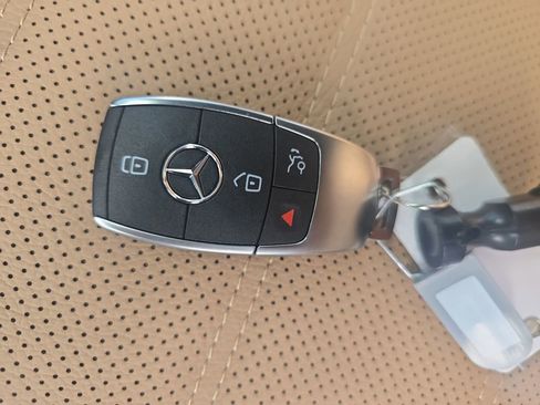 New 2026 Mercedes-Benz GLE 450 4MATIC image 29