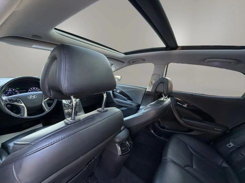 Used 2014 Hyundai Azera Limited w/ Option Group 02 FWD image 25