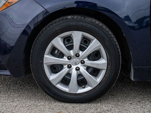 Used 2022 Toyota Corolla LE image 30