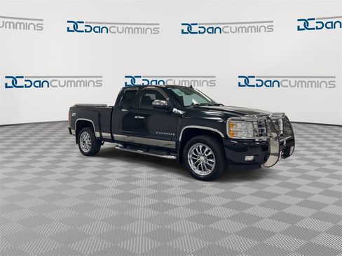 Used 2009 Chevrolet Silverado 1500 LTZ w/ Safety Package image 2