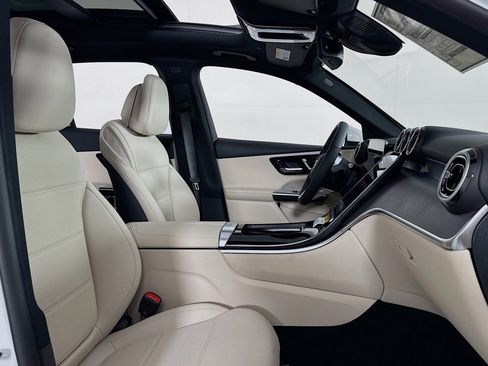 New 2026 Mercedes-Benz GLC 300 image 6