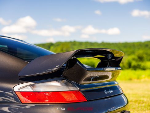 Used 2001 Porsche 911 Turbo image 12