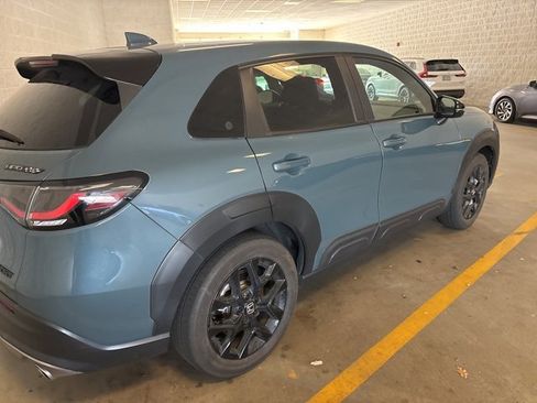 Used 2023 Honda HR-V Sport image 16