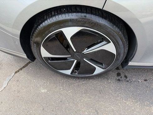 Used 2023 Lucid Air Touring AWD/4WD image 38