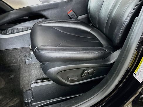 Used 2019 Lincoln Nautilus Premier AWD/4WD image 20