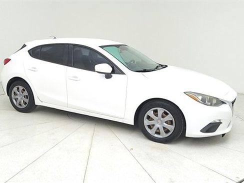 Used 2015 MAZDA MAZDA3 i Sport image 3